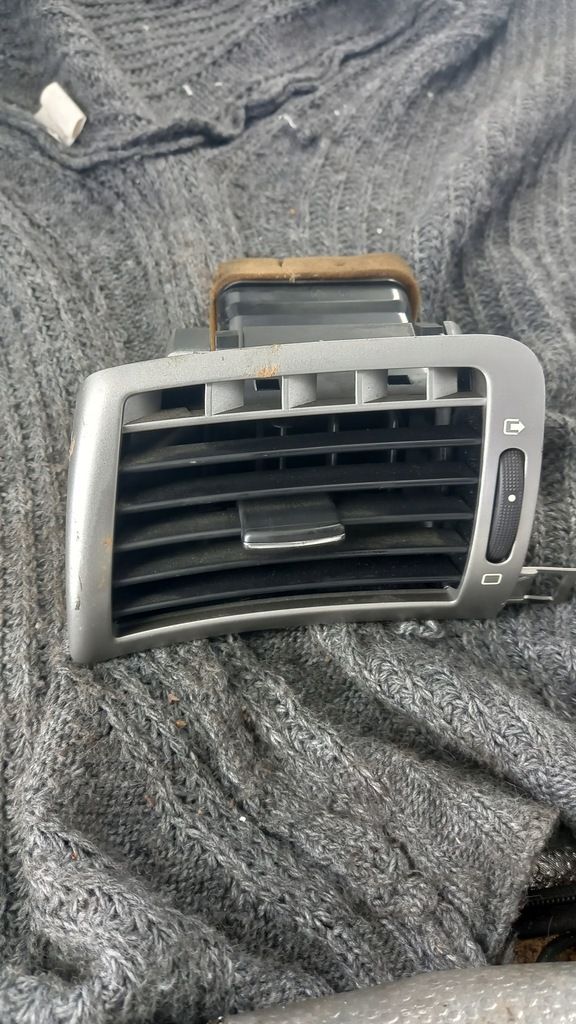 фото №1, Решётка обдув peugeot 407 08r 9644589577