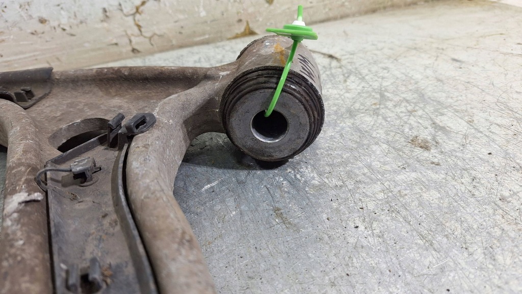 фото №7, Рычаг левый перед a2463330300 mercedes w246 w176 w117