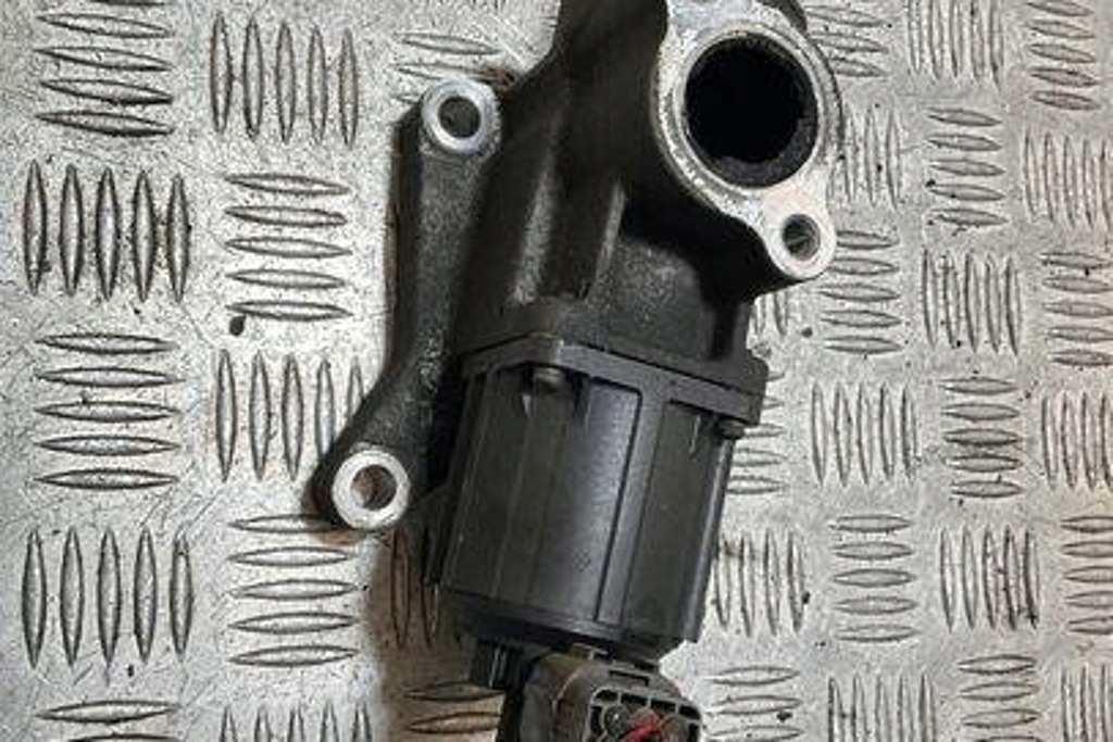 фото №1, Клапан egr mazda 6 sedan gg r2aa20300a 2.2l дизель 100kw 2012