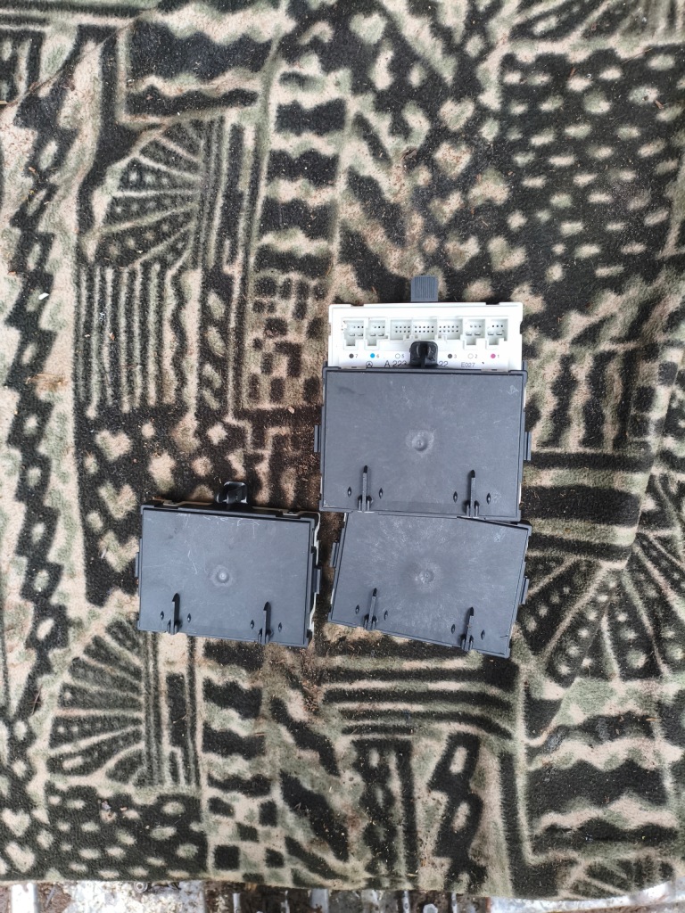 Mercedes w223 s сиденья 223 long заднее сиденье середина обшивки обивка туннель Оригинал