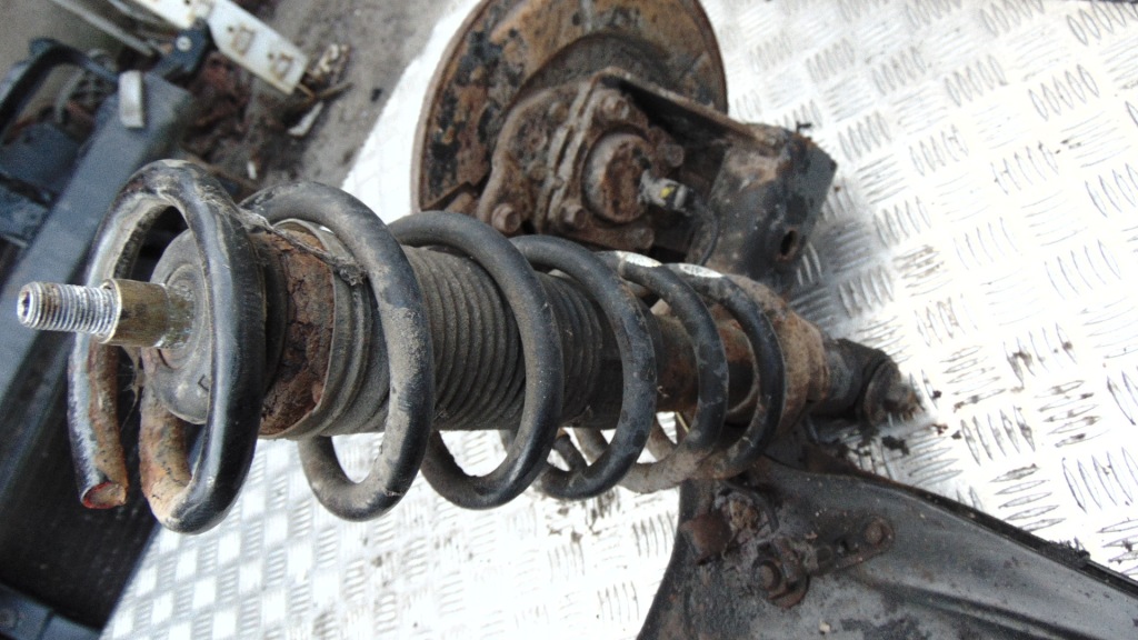 фото №10, Балка подвеска задняя corolla verso