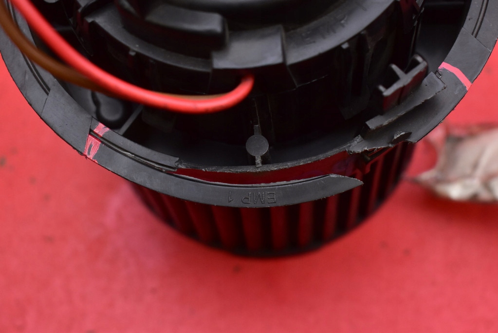 фото №8, Воздуходувка вентилятор обдув eu t1020778j n109038b dacia logan mcv ii 13-20