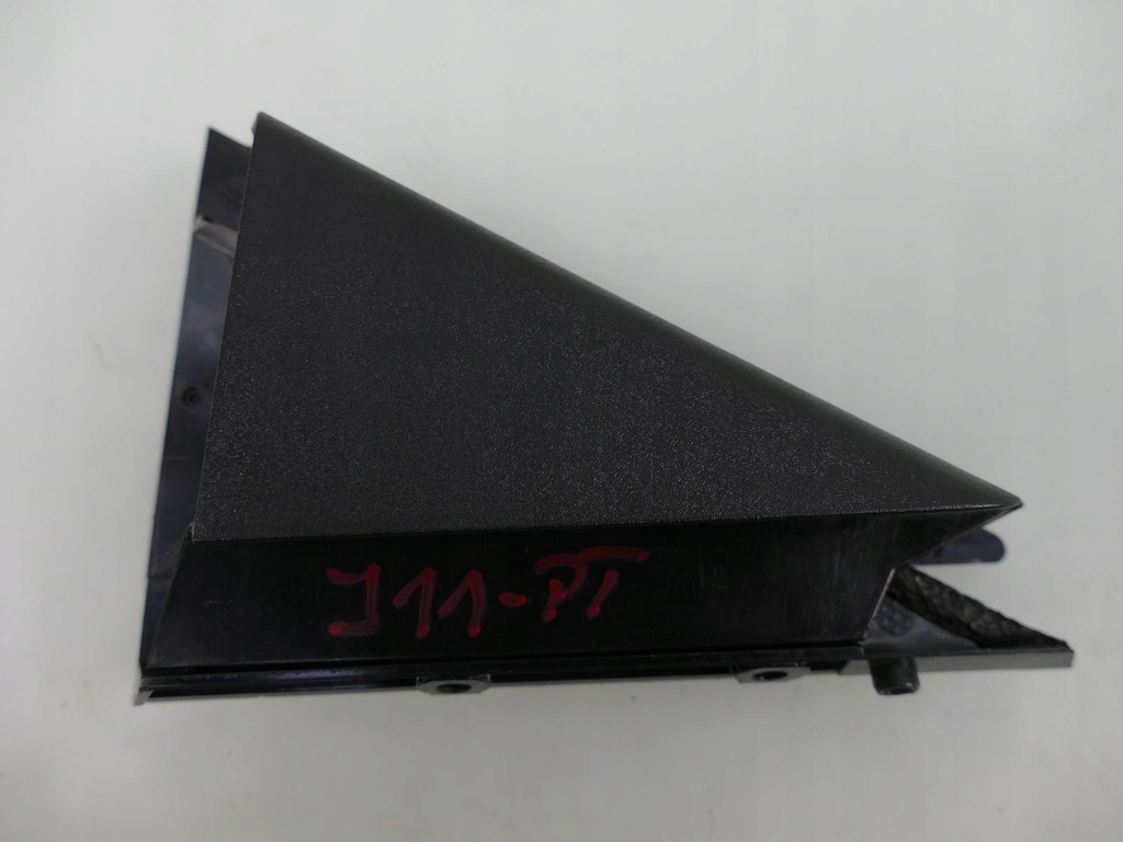 фото №1, Nissan qashqai j11 lift заглушка дверь треугольник pt