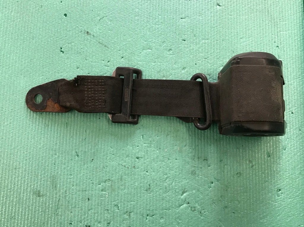 фото №1, Ford escort mk3 pas безопасности левый перед