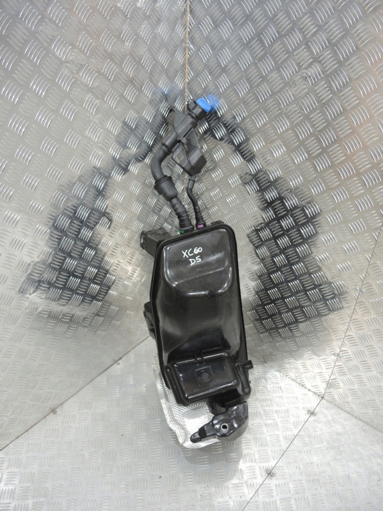 фото №1, Volvo xc60 ii бак насос adblue 31405814