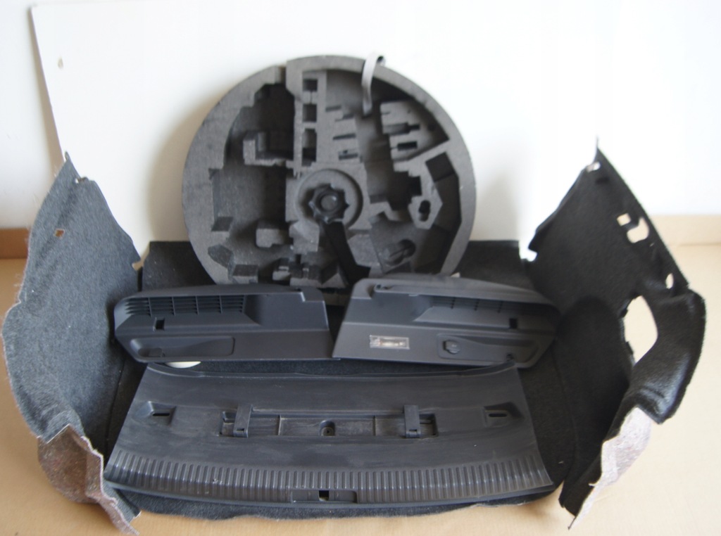 фото №1, Gd scirocco обивка багажника 1k8867427f