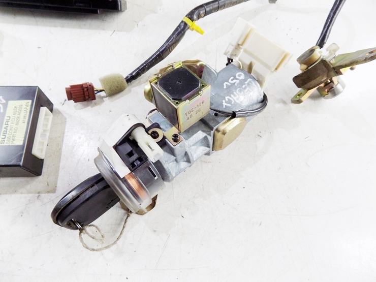 фото №9, Subaru legacy iv 03-09 3.0 замок запалювання бортовий комп'ютер kpl