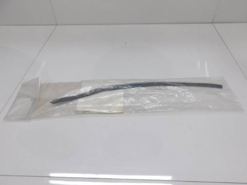 фото №1, Mazda 6 прокладка скло задня