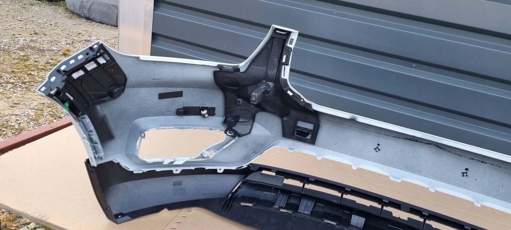 фото №10, Volvo xc40 2017- бампер перед оригинал e388