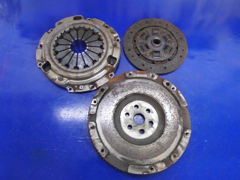 фото №1, Диск 7mm прижим колесо 1.8 16v mazda 6 5 mpv benz