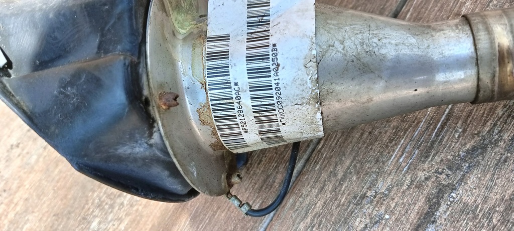 фото №8, Jeep cherokee liberty kj 01-07r 3.7 заливна горловина пального p52128640ac