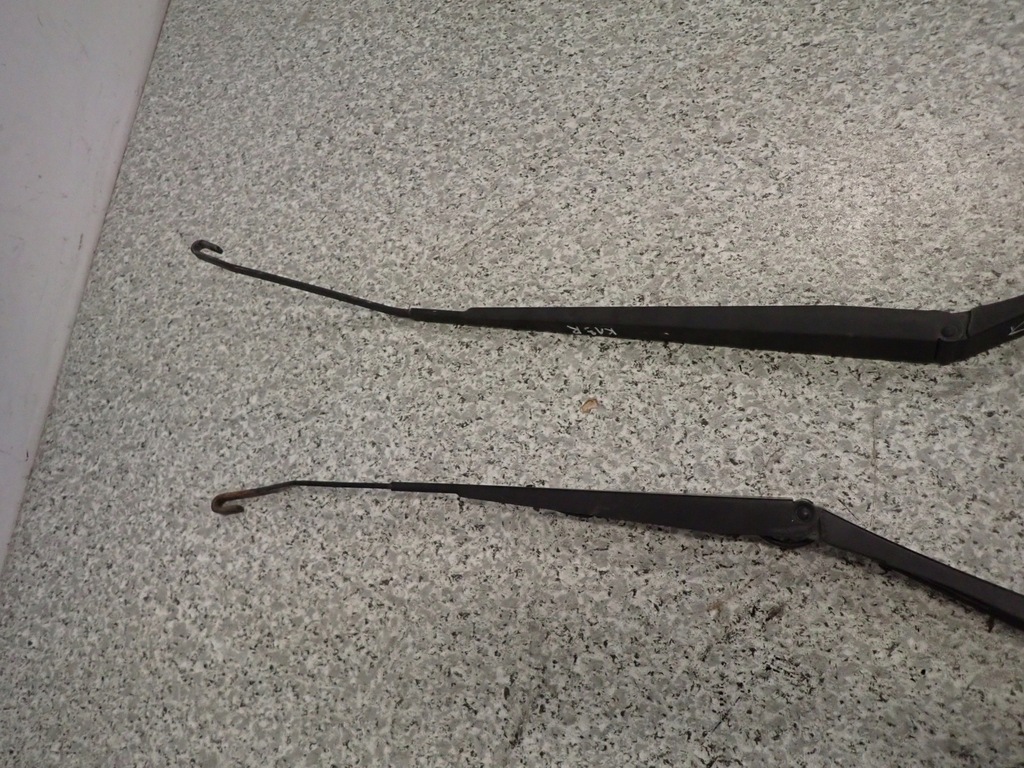 фото №4, Nissan micra k13 1.2i 10- важіль двірники ліва lub праве перед