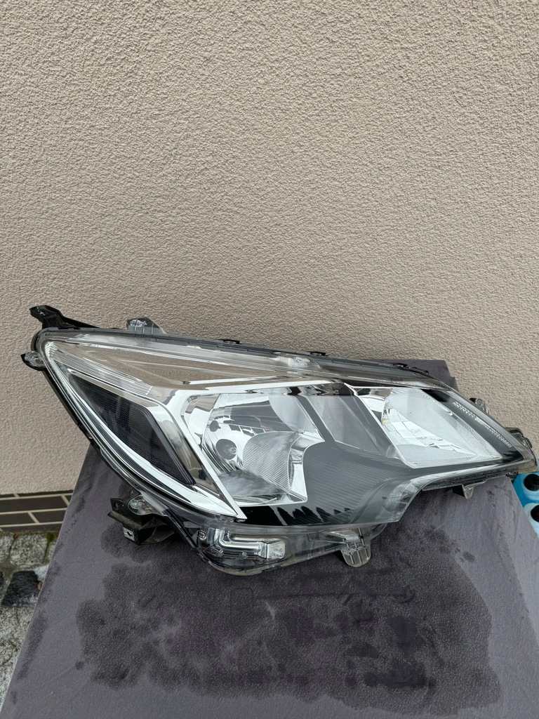 фото №11, Mitsubishi space star lift 19- комплект лампа правая i левая