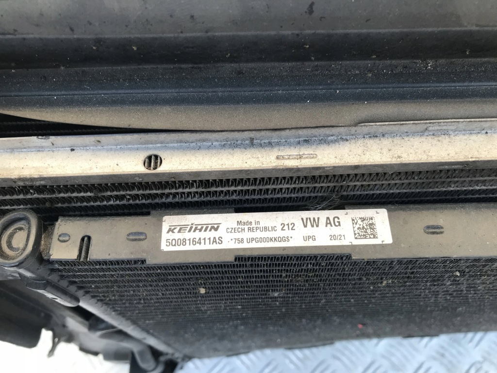 Радіатор вентилятор audi q2 16- 1.5 tsi 5q0816411as Зі Шроту