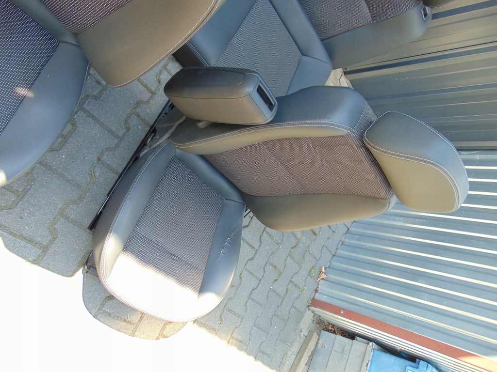 фото №8, Комплект сидінь сидіння обшивки opel astra h 5 двері pół шкіра