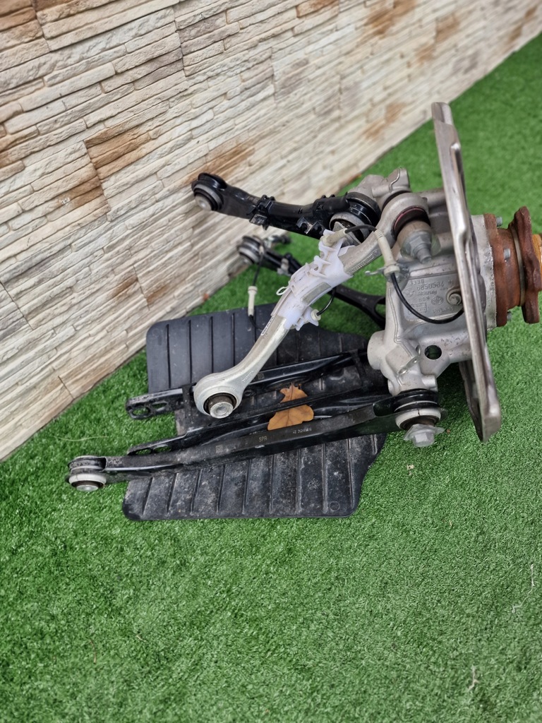 фото №4, Поворотний кулак задня важіль bmw 8 g15 g14 6850564