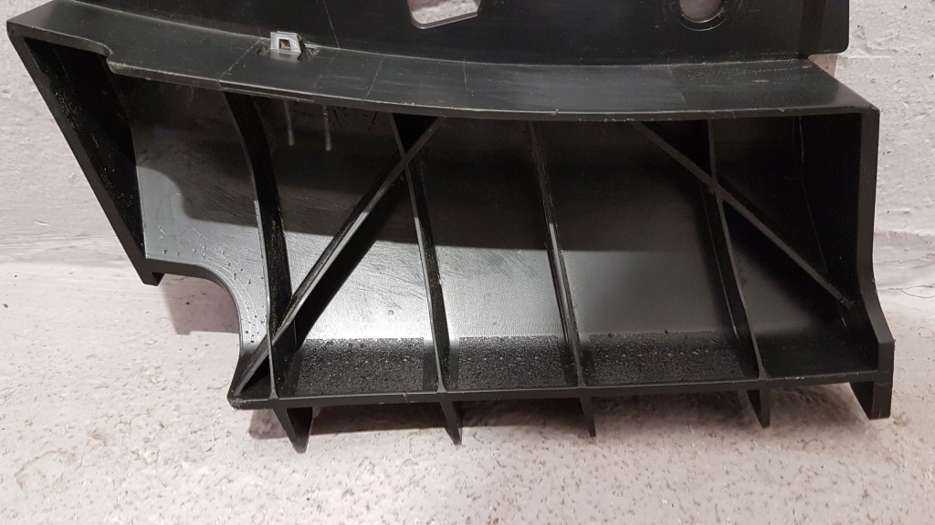 Напрямна кронштейн бампера лівий tesla 3 Доставка