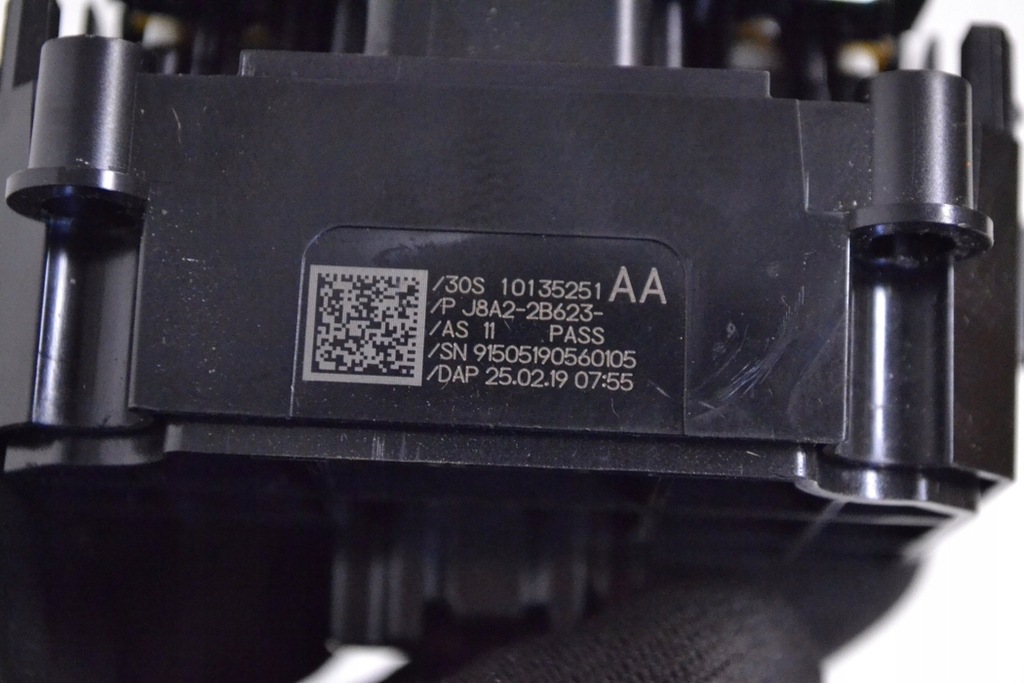 фото №5, Range rover velar l560 2019 rhd переключатель тормоза стояночного