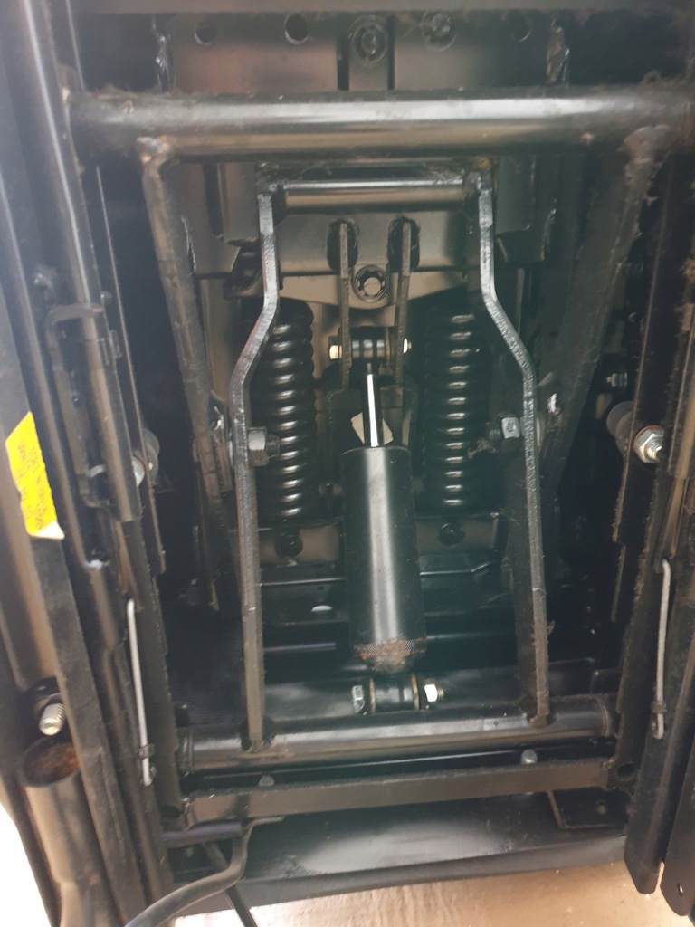 фото №10, Сиденье водителя левый перед пневматический iveco daily iv 06-