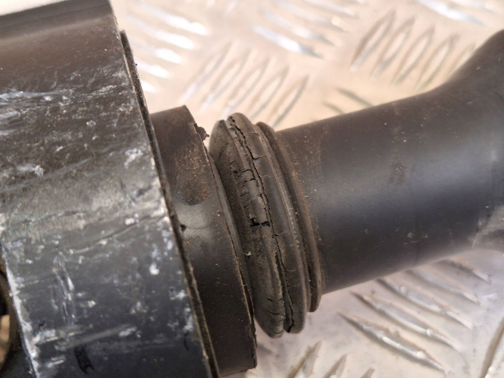 Wał привідний комплект bmw x1 e84 7615398 Київ