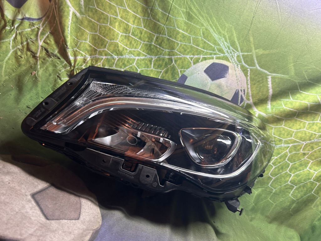 Купити Mercedes cla w177 рестайлінг  full led фара ліва