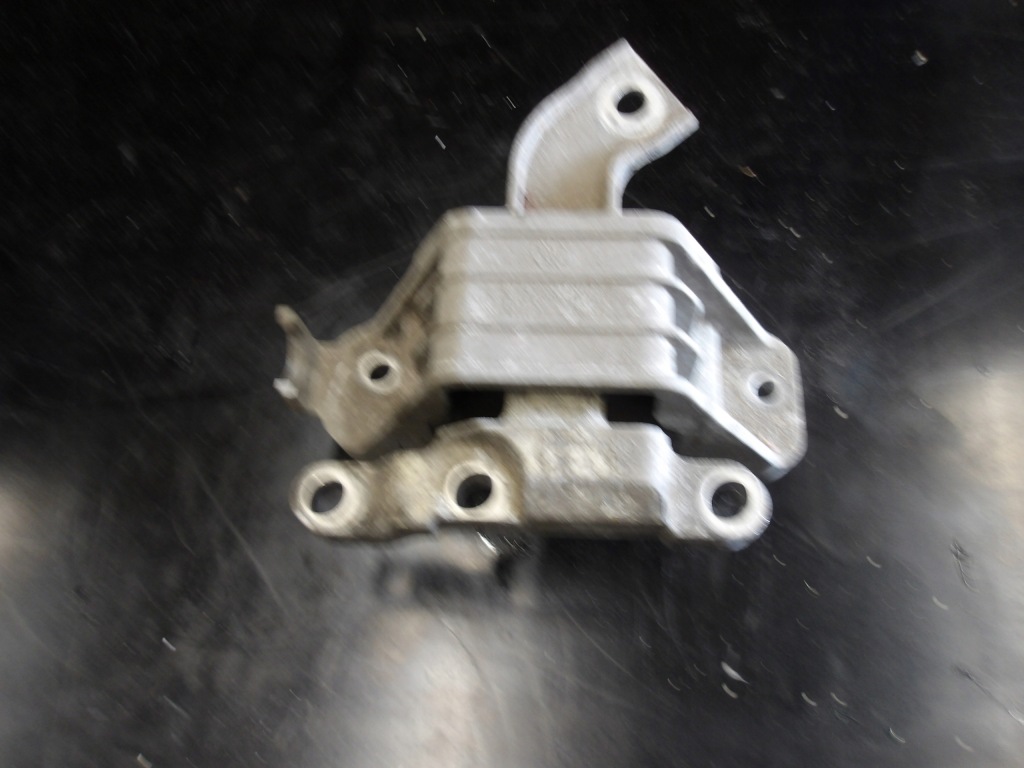 фото №1, Подушка кронштейн двигуна коробки opel ampera