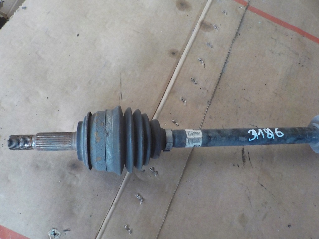 фото №2, Toyota yaris 1.4d привідний вал правий перед 89661-0d450