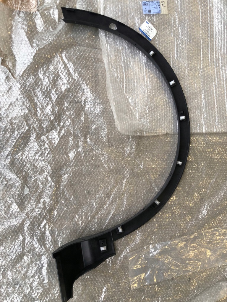 Ford kuga escape молдинг крила права 2016- нова Зі Шроту