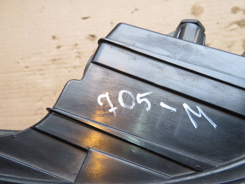 фото №14, Polestar 2 лампа задняя левая w крыло 31108940