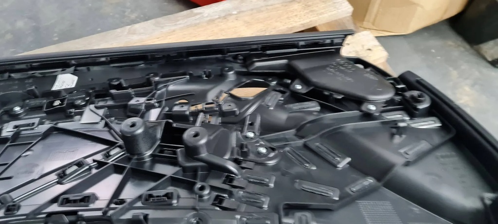 фото №15, S3 8y a3 обшивка дверь правый перед кожа bang olufsen 8y0867104d