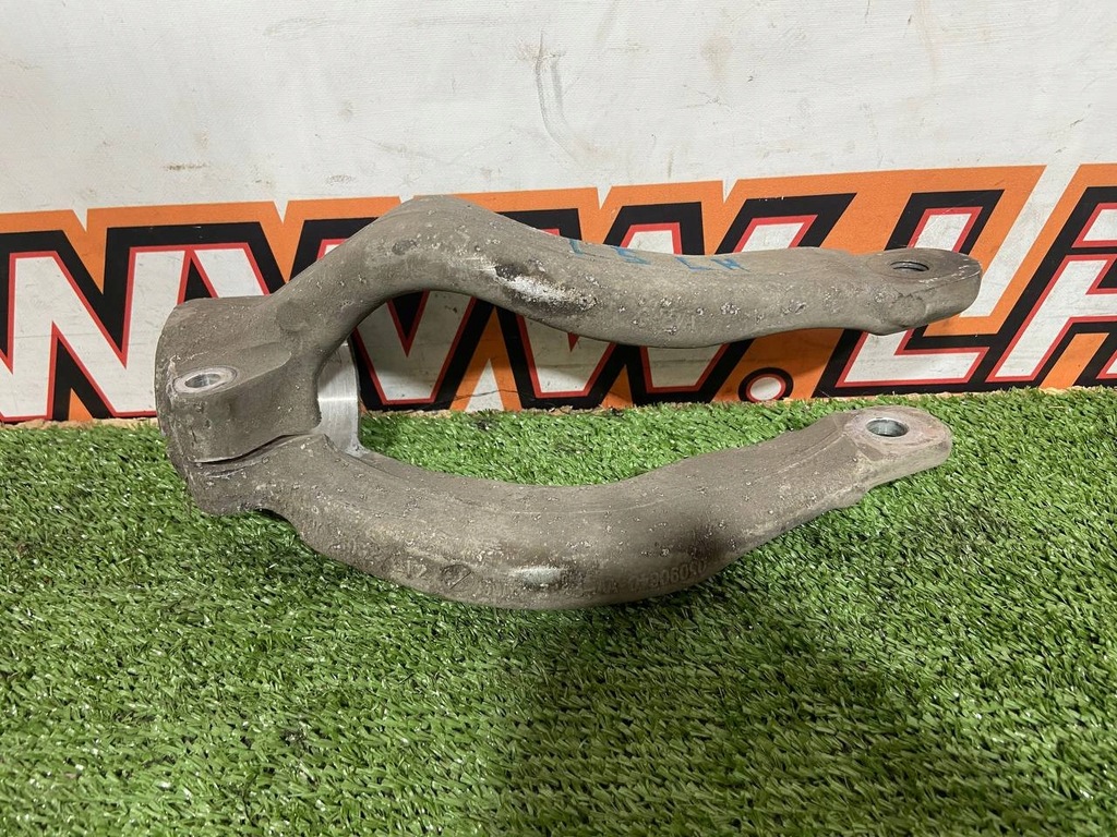 фото №8, Кронштейн амортизатора левый jaguar i-pace x590 j9d3-3463-aa