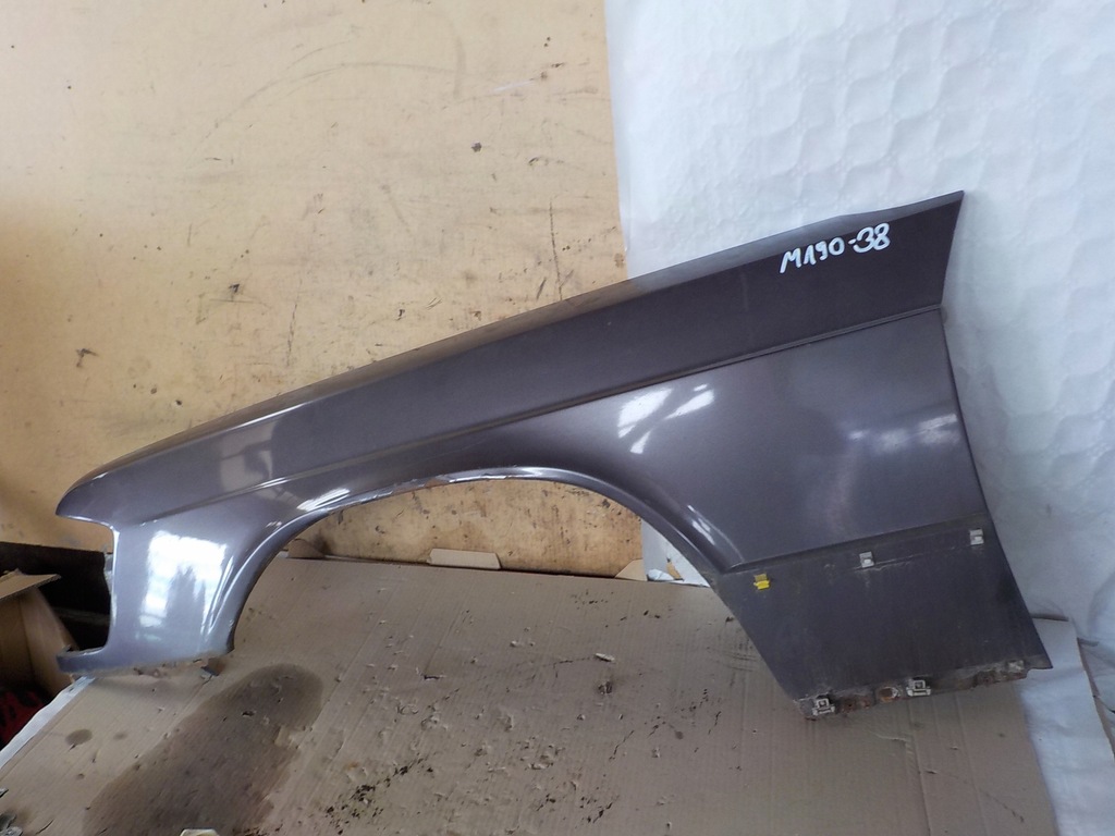 фото №1, Mercedes 190e крыло левый перед