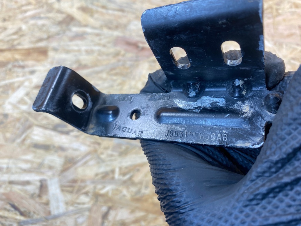 фото №9, Кронштейн кронштейн кронштейн jaguar i-pace j9d3-19f656-ab 2018-