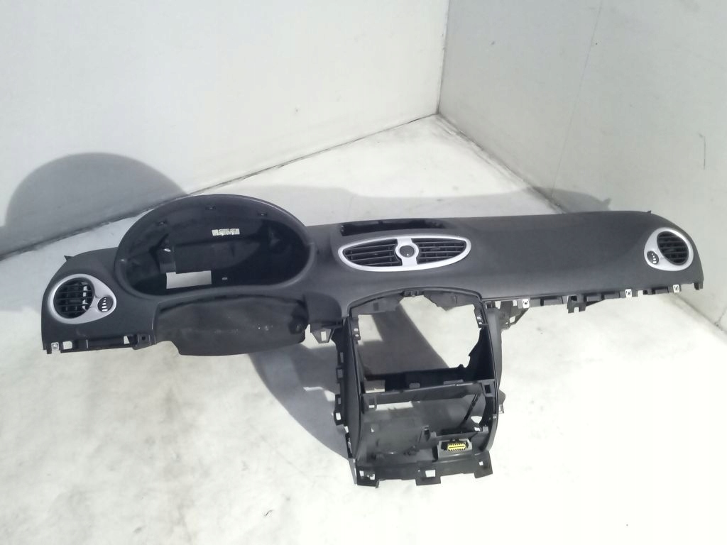 фото №6, Renault clio iii lift приборная панель приборная консоль