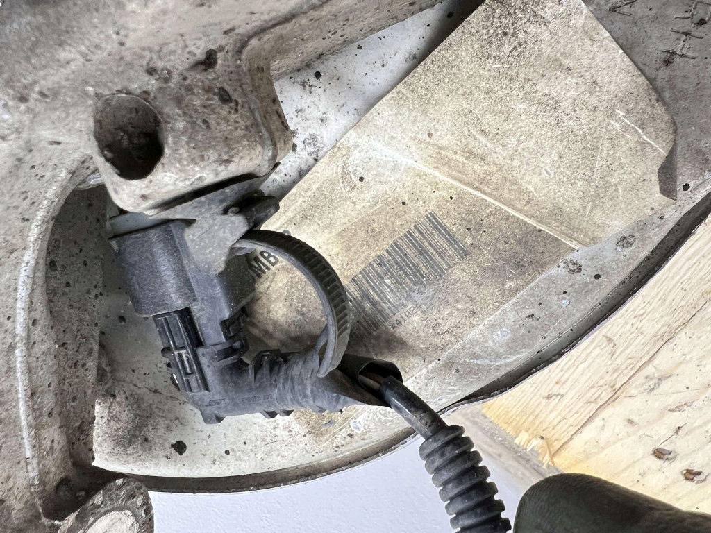 фото №5, Volvo v60 ii s60 iii 2018- 2.0 d3 поворотний кулак права 31476316