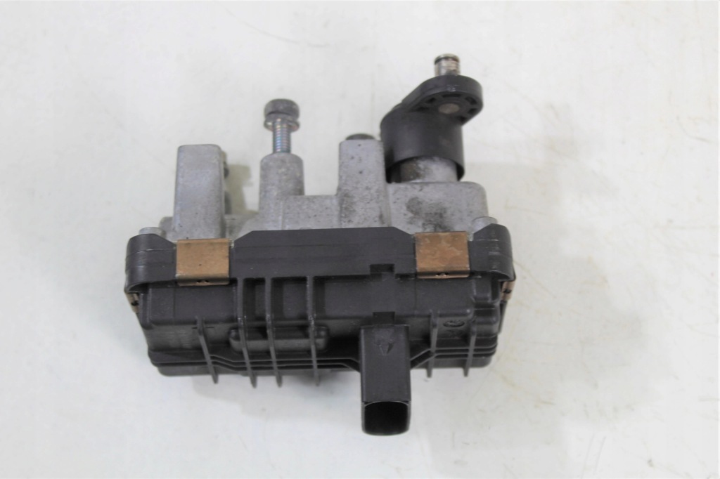 Регулятор турбонагнетателя bmw e90 f10 f11 f07 2.0d Недорого