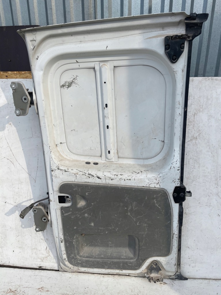 фото №6, Двері задня задні праве trafic vivaro 01-