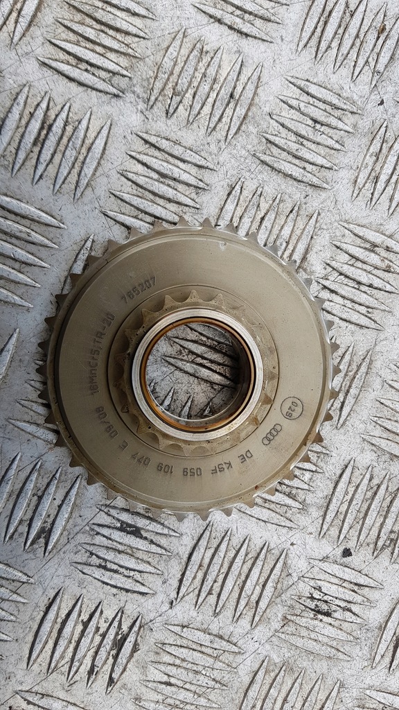 фото №1, Audi a6 c6 колесо зубчатое распределительного вала 4.2 3.2 059109077