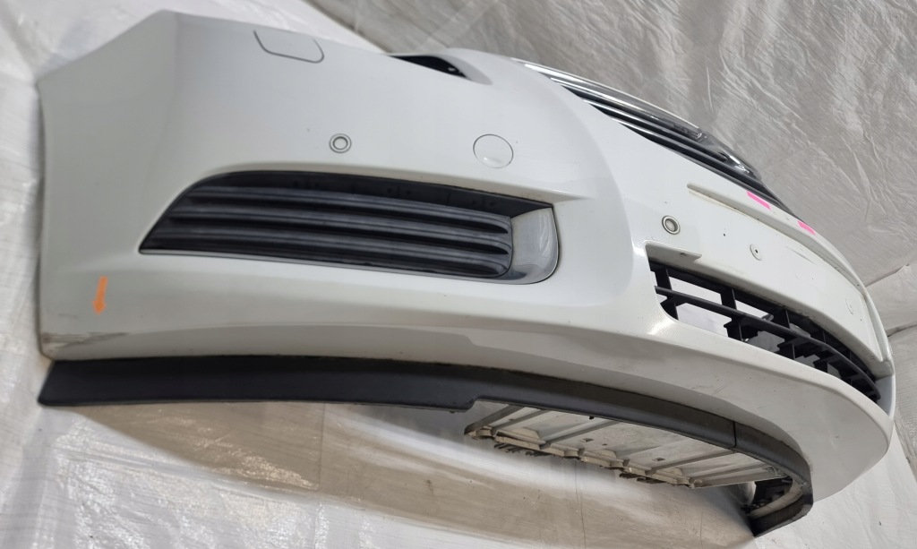 Бампер перед омыватель ксенон pdc opel insignia a 13288286 z40r европа Недорого