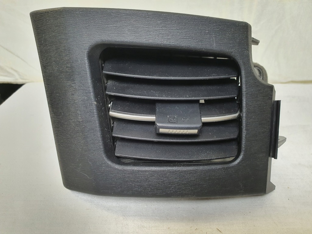 фото №1, Впуск решётка обдув toyota prius iii правый