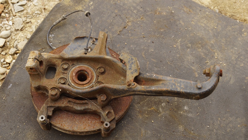 фото №10, Поворотний кулак правий перед nissan navara d40 3.0d