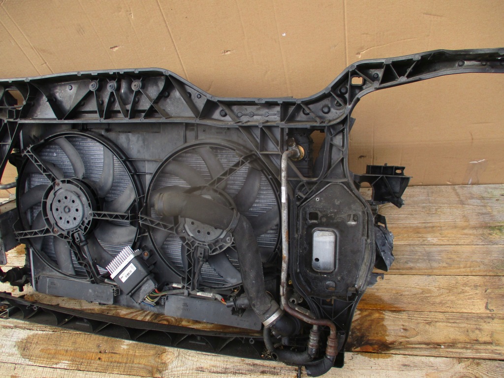 Ремінь передній підсилювач радіатор audi a4 b8 a5 8t 2.0 tdi Зі Шроту