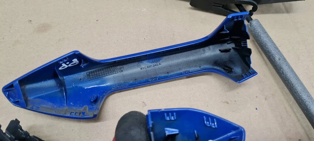 фото №12, S3 8y a3 ручка каркас корпус дверь правая перед 8y0837240a sedan lz5m