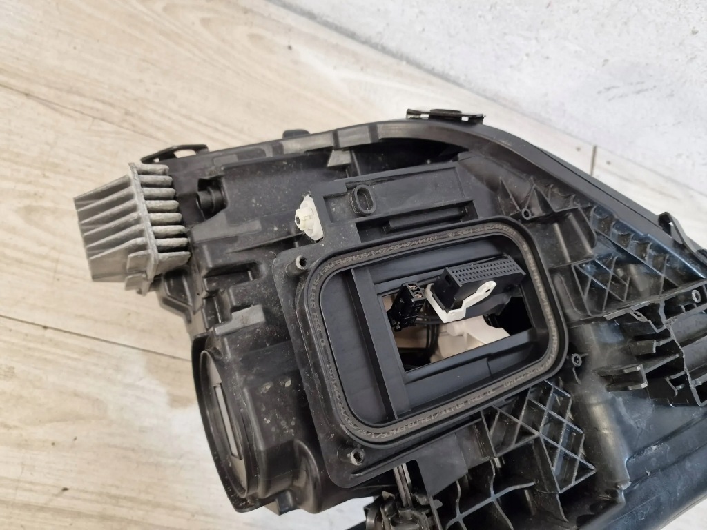 Mercedes eqa eqb w243 лампа правая перед full led a2439069000 Цена