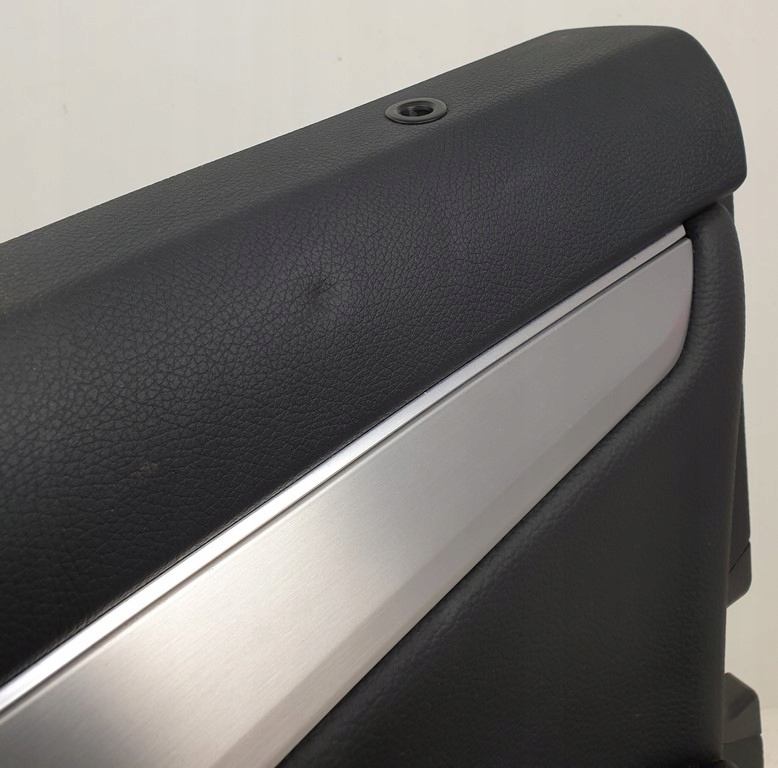 фото №5, Обивка обшивка правый перед mercedes w204 lift europa