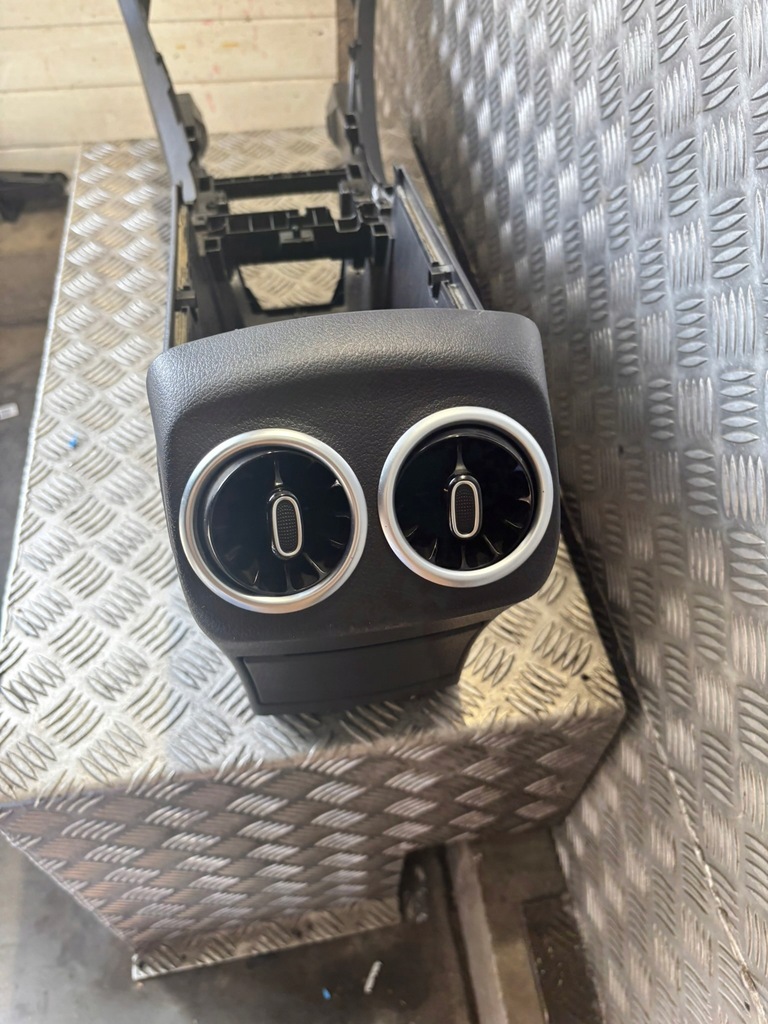 фото №7, Mercedes a klasa w177 тунель середній