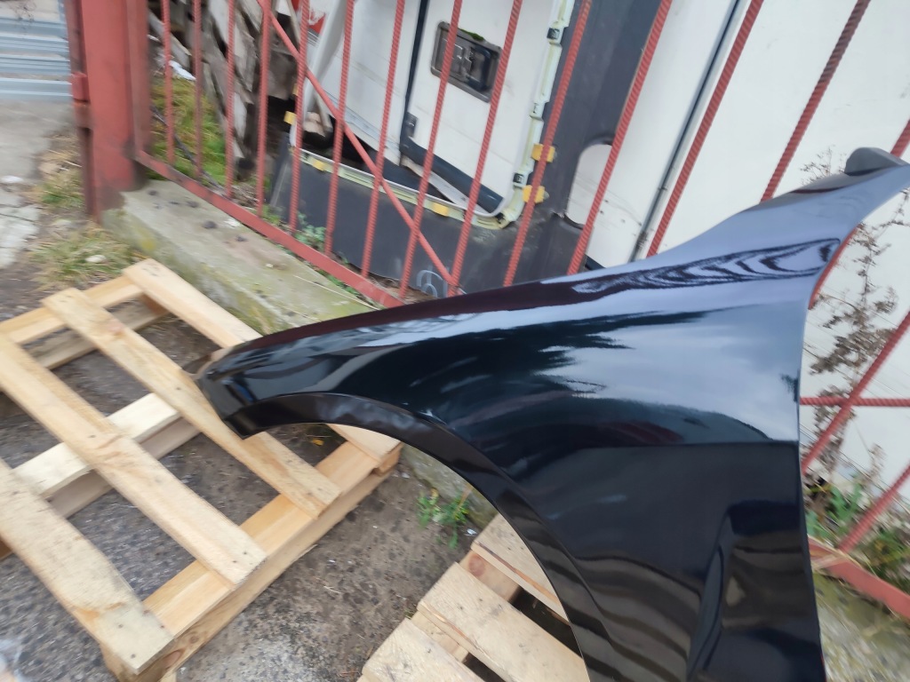 Крила лівий перед aluminiowy bmw 4 g22 g23 g26 g82 20r- 668 glanzschwarz Ціна