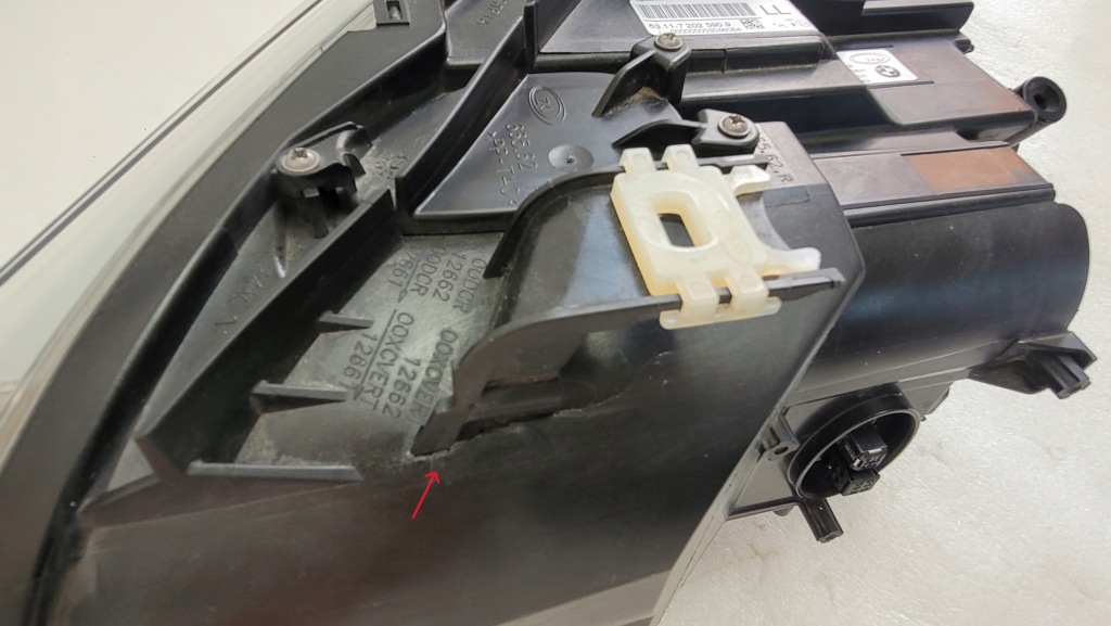 Лампа права перед ксенон bmw 3 v e90 e91 lift 2008-2012 Зі Шроту