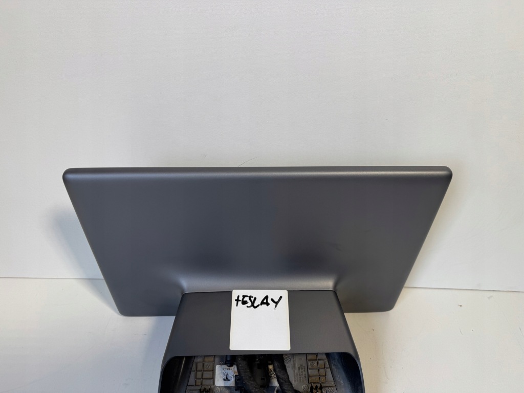 фото №5, Tesla model y екран дисплей