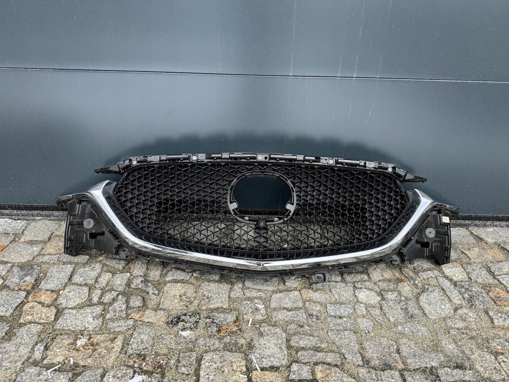 фото №1, Mazda cx5 ii 17- решётка радиатора решётка радиатора хром камера оригинал